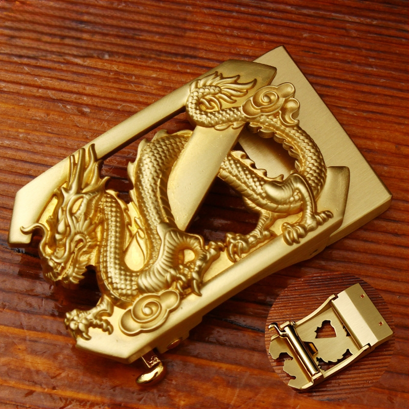 Automatinė diržo sagtis iš vario su 3D įspaustu skraidančio erelio motyvu