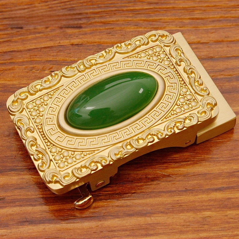 Automatinė diržo sagtis iš vario su 3D įspaustu skraidančio erelio motyvu