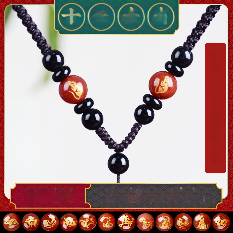 Hetianos nefrito pakabukas ant rankų pintos vėrinio, apdorotas nefritas