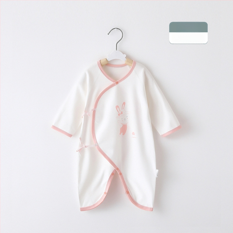 Naujagimio ilgos rankovės kombinezonas iš 100% medvilnės, unisex, diagoninis užsegimas su raišteliais ir drugelio motyvas