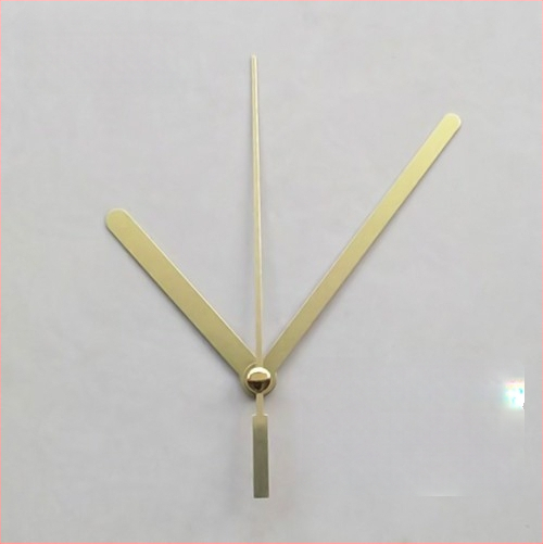 Ρολόι με μεταλλικό καντράν, πλαστικό περίβλημα, λειτουργεί με μπαταρία