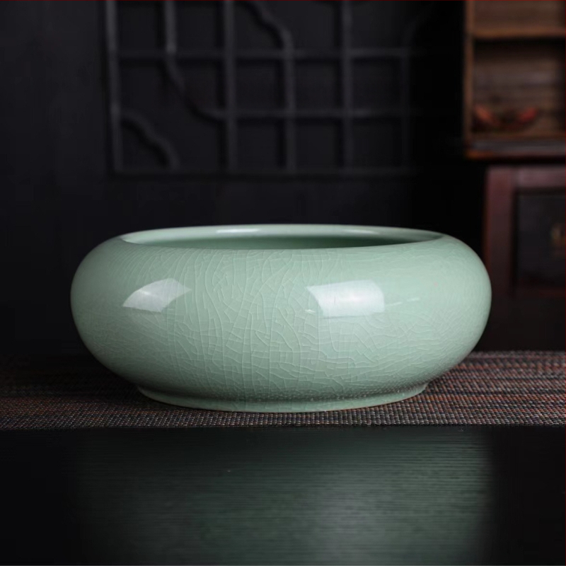 Keramikas hidroponiska puķu pods – minimālistisks stils, elpojošs, korozijizturīgs, izturīgs; rokdarbs; izcepts 1300°C; piemērots galdam vai grīdai.