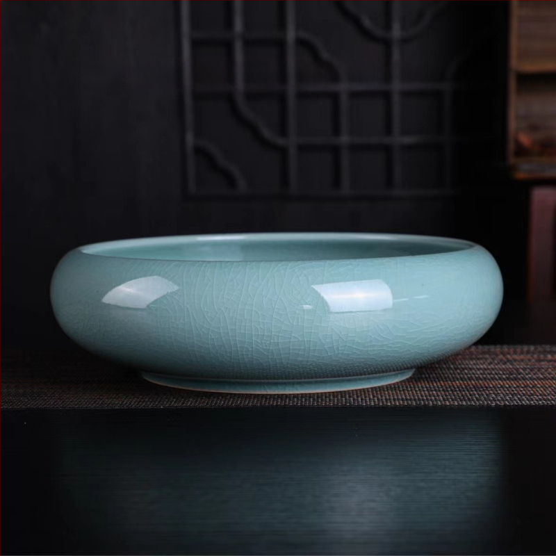 Keramikas hidroponiska puķu pods – minimālistisks stils, elpojošs, korozijizturīgs, izturīgs; rokdarbs; izcepts 1300°C; piemērots galdam vai grīdai.