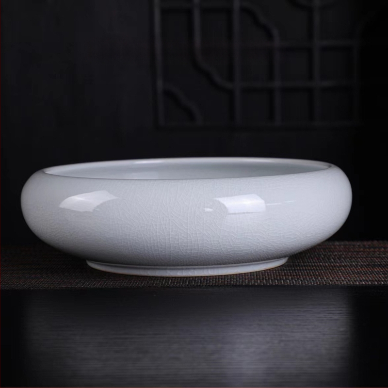 Keramikas hidroponiska puķu pods – minimālistisks stils, elpojošs, korozijizturīgs, izturīgs; rokdarbs; izcepts 1300°C; piemērots galdam vai grīdai.