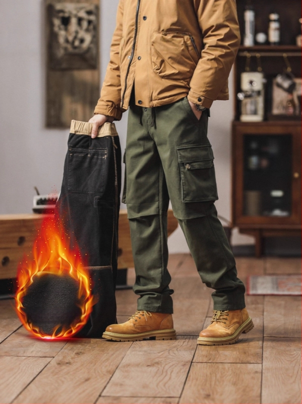 Vīriešu cargo bikses ar taisnu piegriezumu, flīsa odere, kokvilnas maisījuma audums, vidēja jostas vieta, ar vairākām kabatām