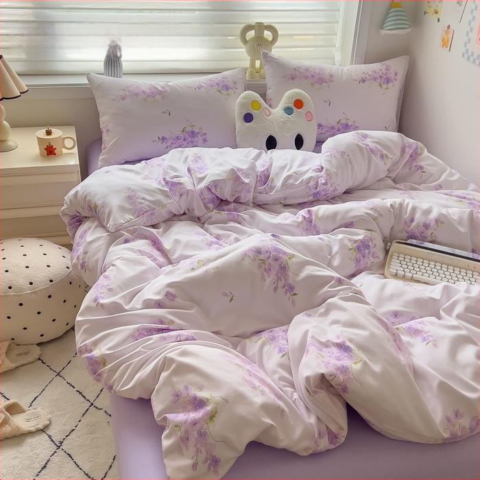 Megzti medvilniniai patalynės komplektas, keturių dalių — reakcijos spausdinimas, animacinių personažų ir augalų žiedų raštai, tinkamas visiems metų laikams