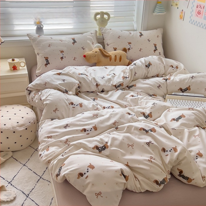 Megzti medvilniniai patalynės komplektas, keturių dalių — reakcijos spausdinimas, animacinių personažų ir augalų žiedų raštai, tinkamas visiems metų laikams