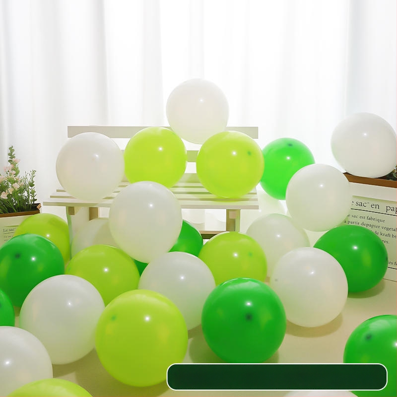 Aranjament baloane latex pentru absolvire – temă pădure, stil retro, baloane rotunde; fără logo; IP autorizare: Nu; Potrivit pentru aniversări și Ziua copiilor