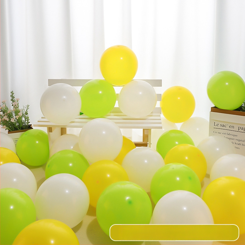 Aranjament baloane latex pentru absolvire – temă pădure, stil retro, baloane rotunde; fără logo; IP autorizare: Nu; Potrivit pentru aniversări și Ziua copiilor