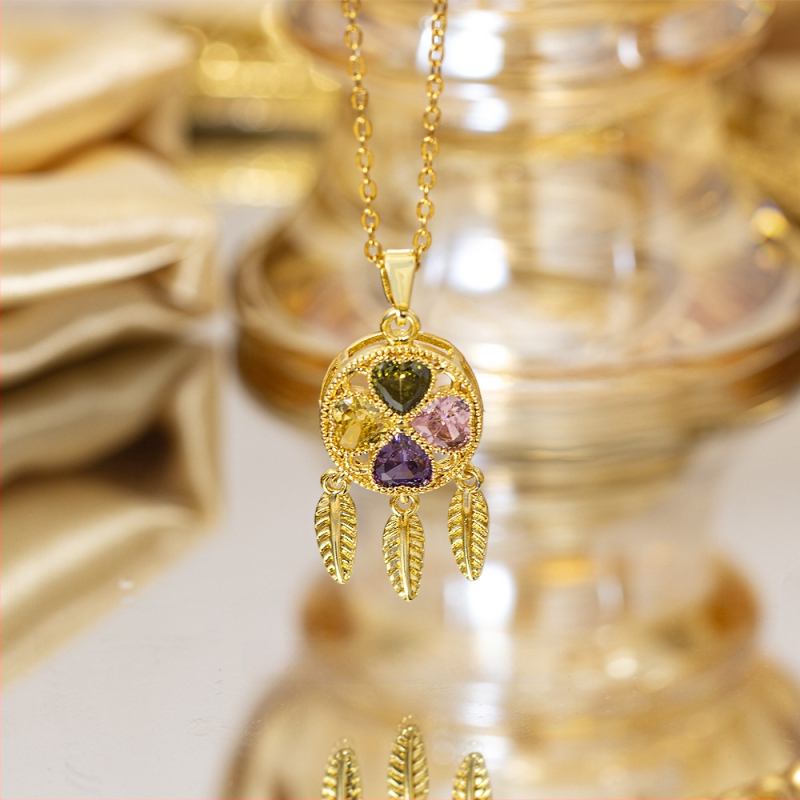 Titano plieno kaklo vėrinys su keturių lapų dobilu pakabuku, varinis įdėtas su cirkoniais, mikro įtvirtinimas, grandinėlė Flash o chain