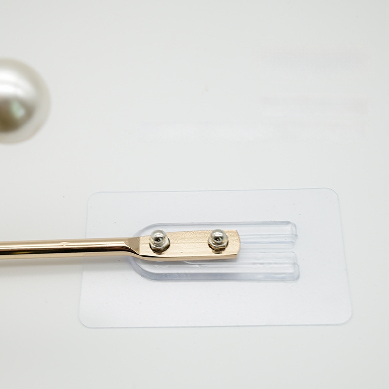 U formos užuolaidų kabliukai be gręžimo sieniniam tvirtinimui – audinys, paprastas ir šiuolaikiškas stilius