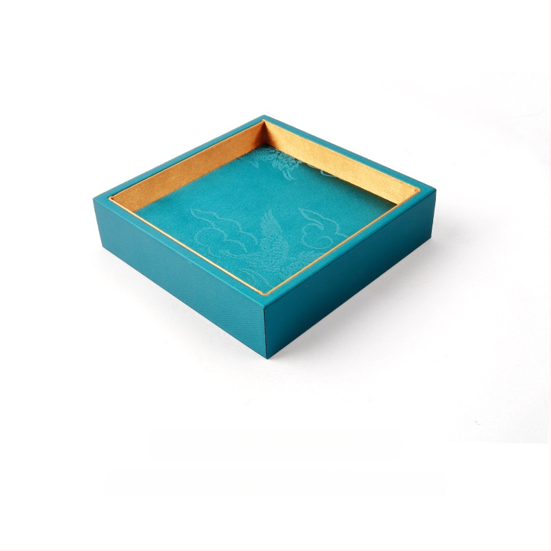 Üheosaline juveelide näitamiplokk PU nahast, PU naha korpuse ja tikitud brokaatkanga, ühe kihiline, kunstiline stiil, õmblustehnika