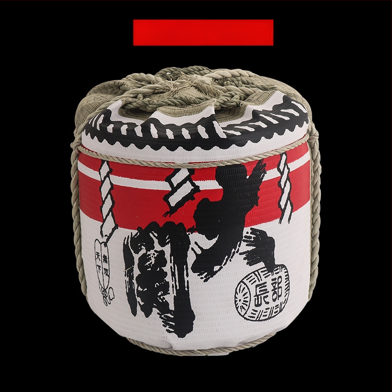 Japonų stiliaus dekoratyvinė vyno butelio rekvizitas sushi restoranams su krizantemų motyvu; medžiaga: šiaudai ir puta