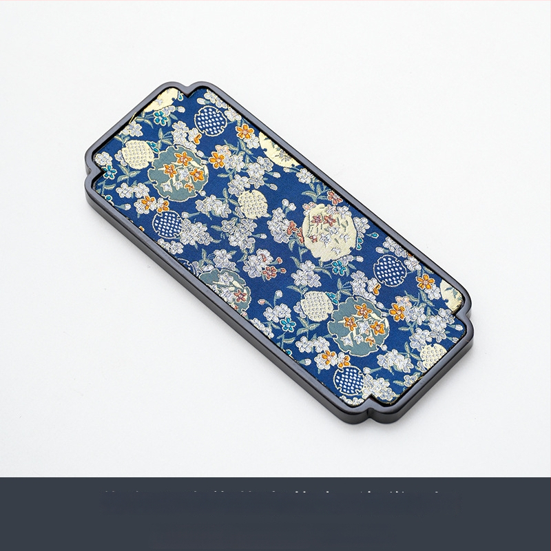 Absorbuojantis, storas zomšos tekstūros arbatos rankšluostis - Medžiaga: Audinys; Svoris: 25 g; Sugertis: 11–15 s; Logotipo spausdinimas galimas