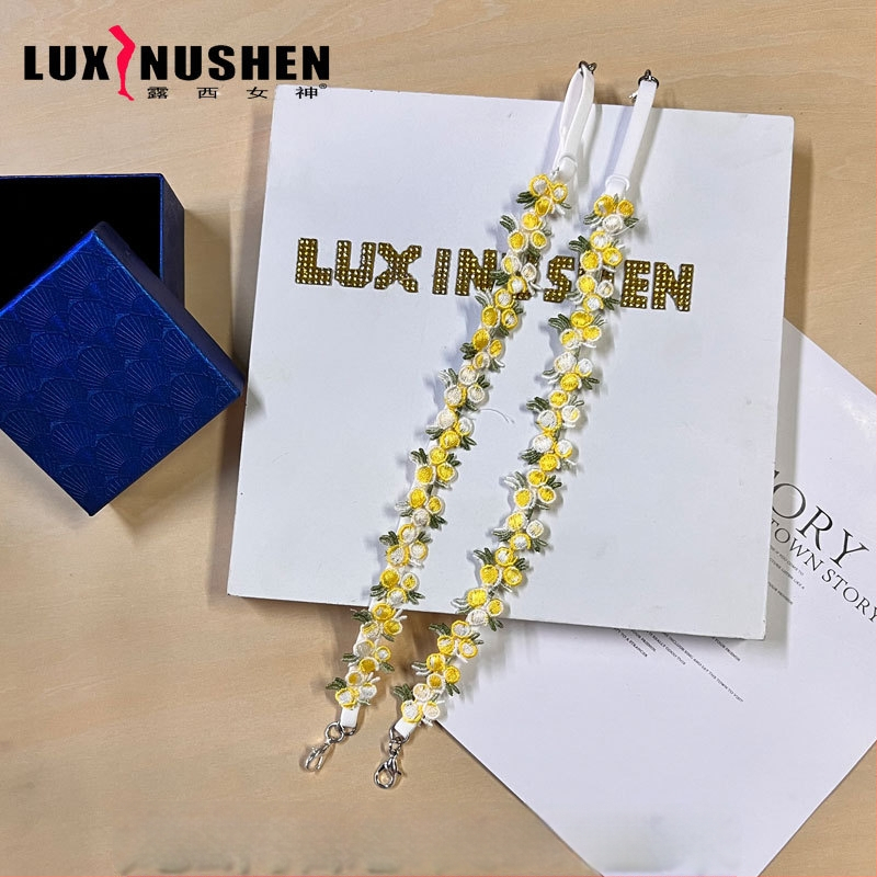 Κεντημένο δαντελένιο φόρεμα-slip με λεπτές τιράντες, νάιλον, διαφανείς λεπτομέρειες, άνοιξη 2024