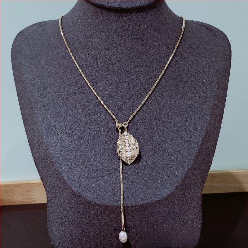 Moterų kaklo papuošalas iš vario, elektroplakatinės apdailos, pakabukas iš lydinio, klavikulinio tipo grandinė, širdies formos, mazgas ir geometrinis dizainas