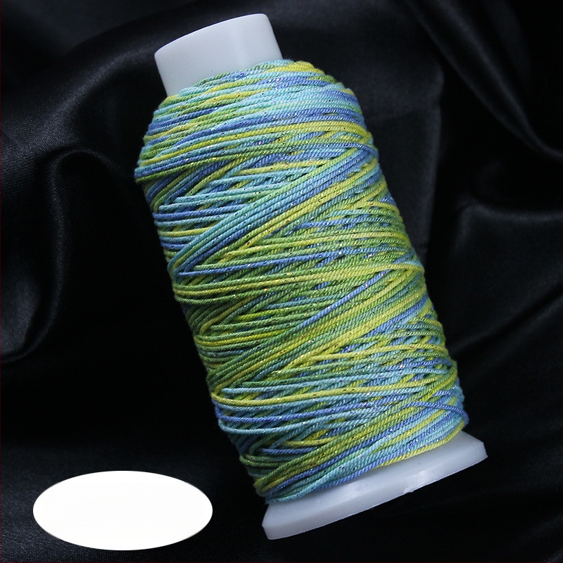 Gradientiškai dažytas medvilninis siūlas su auksine siūle, rankomis mezgta DIY papuošalų virvė (Medžiaga: medvilninis siūlas + poliesteris + auksinė siūlė; Apdorojimo technologija: rankų mezgimas; Kilmė: Jinhua; Stilius: originalus dizainas)