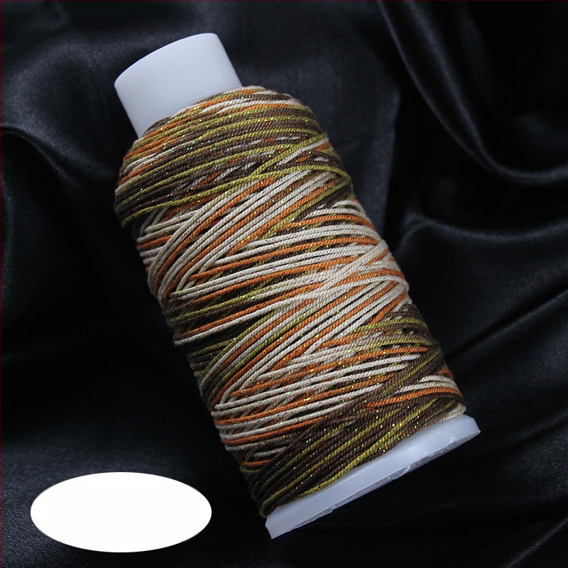 Gradientiškai dažytas medvilninis siūlas su auksine siūle, rankomis mezgta DIY papuošalų virvė (Medžiaga: medvilninis siūlas + poliesteris + auksinė siūlė; Apdorojimo technologija: rankų mezgimas; Kilmė: Jinhua; Stilius: originalus dizainas)