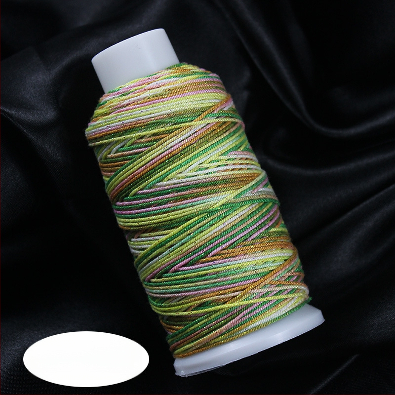 Gradientiškai dažytas medvilninis siūlas su auksine siūle, rankomis mezgta DIY papuošalų virvė (Medžiaga: medvilninis siūlas + poliesteris + auksinė siūlė; Apdorojimo technologija: rankų mezgimas; Kilmė: Jinhua; Stilius: originalus dizainas)