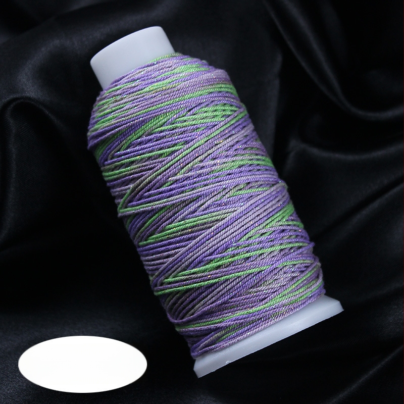 Gradientiškai dažytas medvilninis siūlas su auksine siūle, rankomis mezgta DIY papuošalų virvė (Medžiaga: medvilninis siūlas + poliesteris + auksinė siūlė; Apdorojimo technologija: rankų mezgimas; Kilmė: Jinhua; Stilius: originalus dizainas)