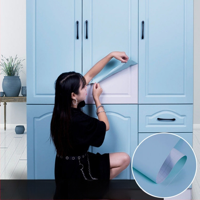 Savarankiškai klijuojama medžio rašto tapetė stalams, durims ir spintelėms