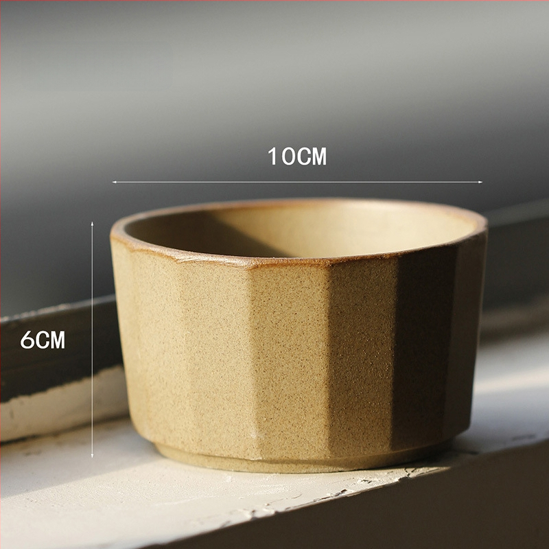 Keramikas ziedu pods, uz grīdas, vienkāršs stils, mājas dārzkopība