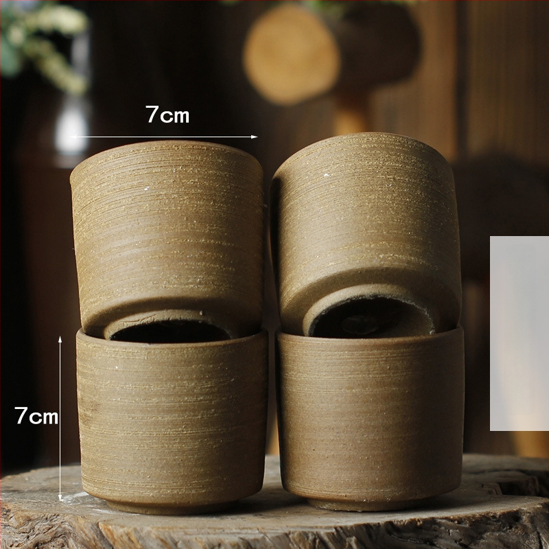 Keramikas ziedu pods, uz grīdas, vienkāršs stils, mājas dārzkopība