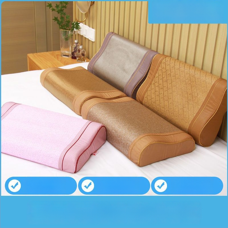 Medvilninis pagalvių užvalkalas, paprasto audimo (plokščio pynimo) audinys, reaktyvus dažymas, šiuolaikiškas minimalistinis stilius.