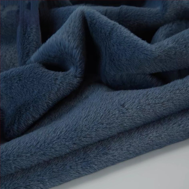 Crtić stil plastična lutka s debelom imitacijom zečje dlake, poliester tkanina, Suzhou vez — materijali za DIY rukotvorine