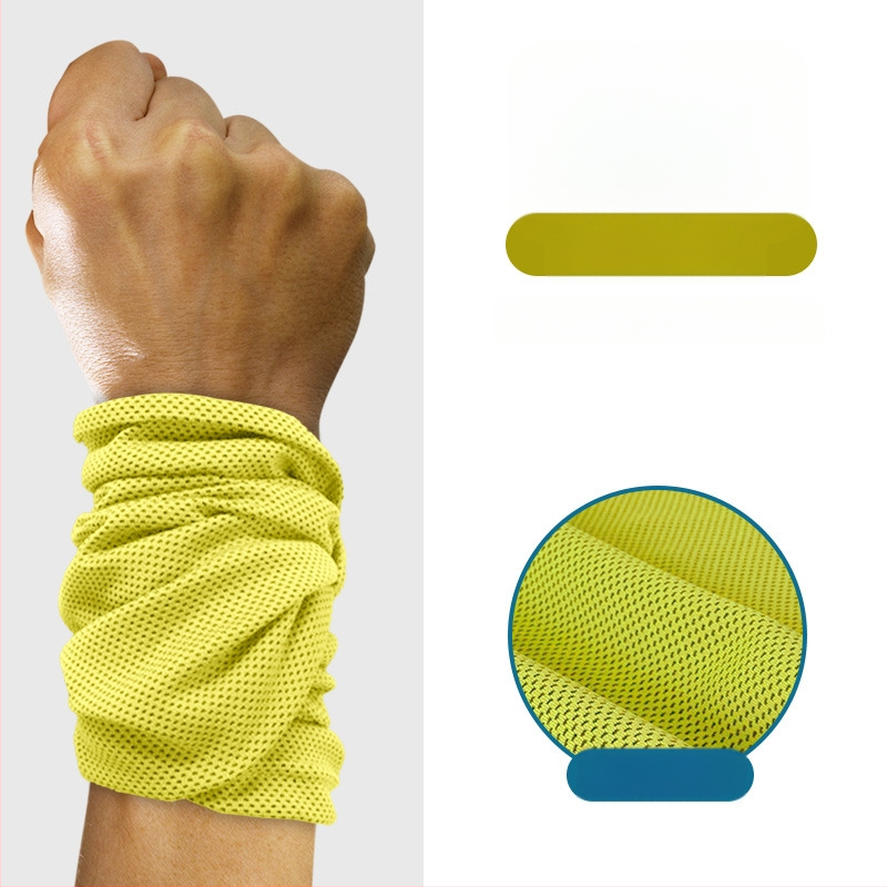 Sportinis riešo rankšluostis, poliesteris, siuvami kraštai, 145 g, greitas atvėsinimas ir džiovinimas, prakaito sugėrimas 0-5 s