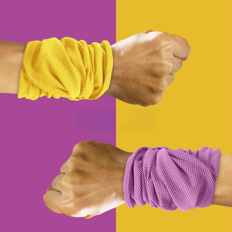 Sportinis riešo rankšluostis, poliesteris, siuvami kraštai, 145 g, greitas atvėsinimas ir džiovinimas, prakaito sugėrimas 0-5 s