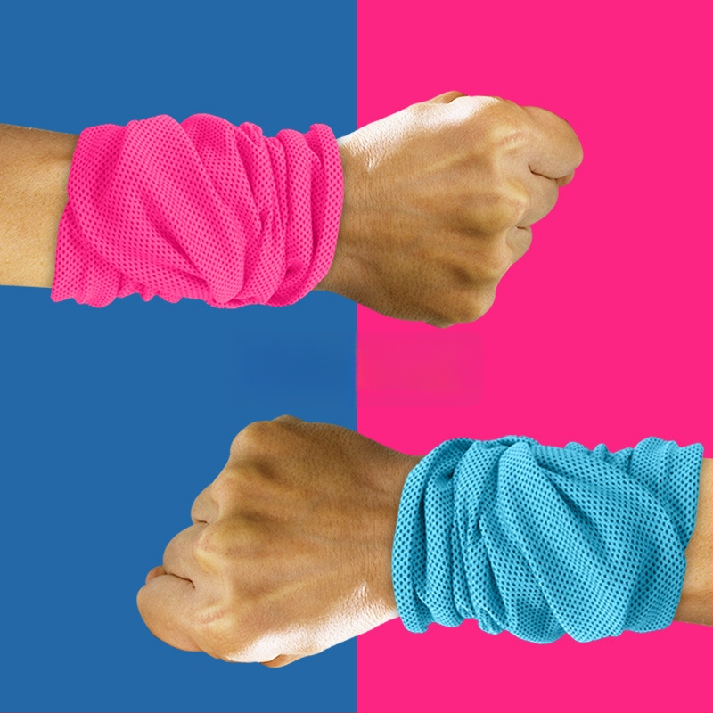 Sportinis riešo rankšluostis, poliesteris, siuvami kraštai, 145 g, greitas atvėsinimas ir džiovinimas, prakaito sugėrimas 0-5 s