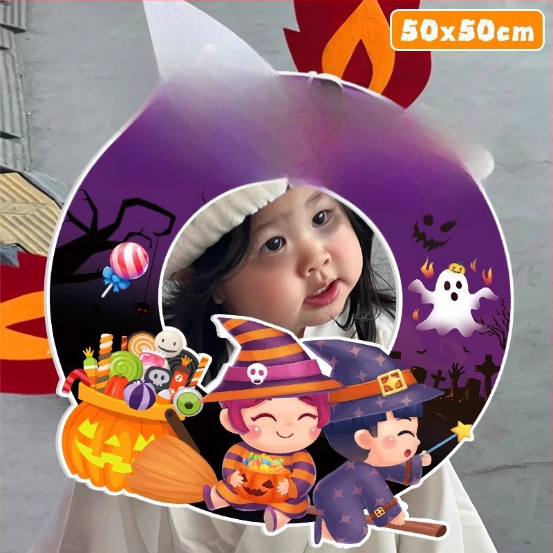 Helovyno scenos fonas su moliūgų tema, dekoracijos parduotuvės ar baro įėjimui – nuotraukų rekvizitai, medžiaga: šilko gėlės