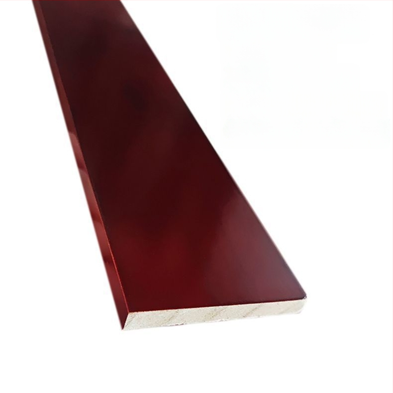 Ξύλινο προφίλ βάσης με βαμμένη επιφάνεια, χωρίς φορμαλδεΰδη