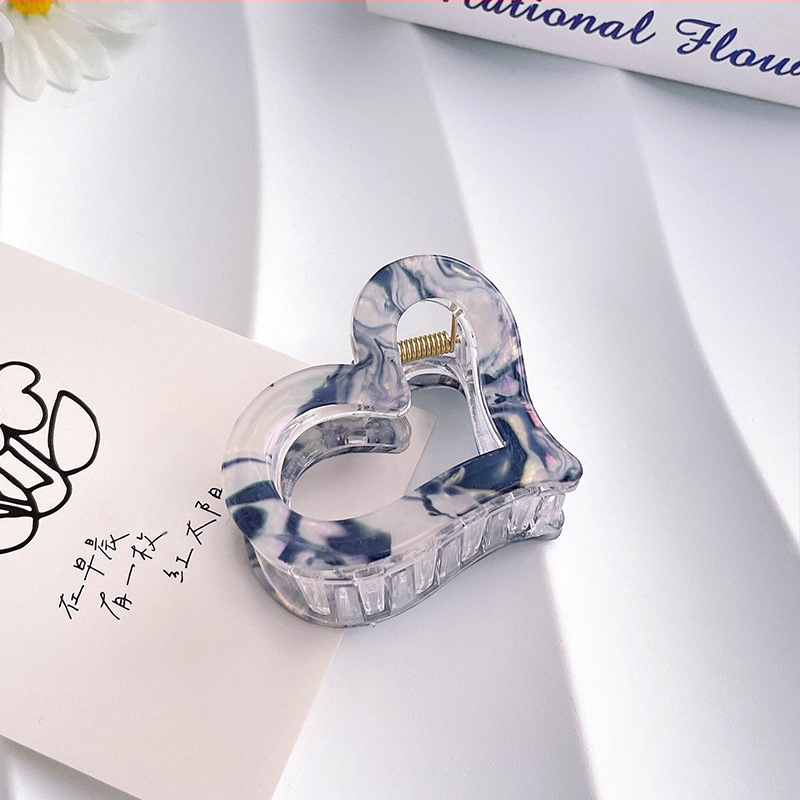 Щипка за коса с форма на акула, корейски стил; акрил; лепило; хващаща щипка; метално покритие; аксесоар за глава за жени; пролет 2025