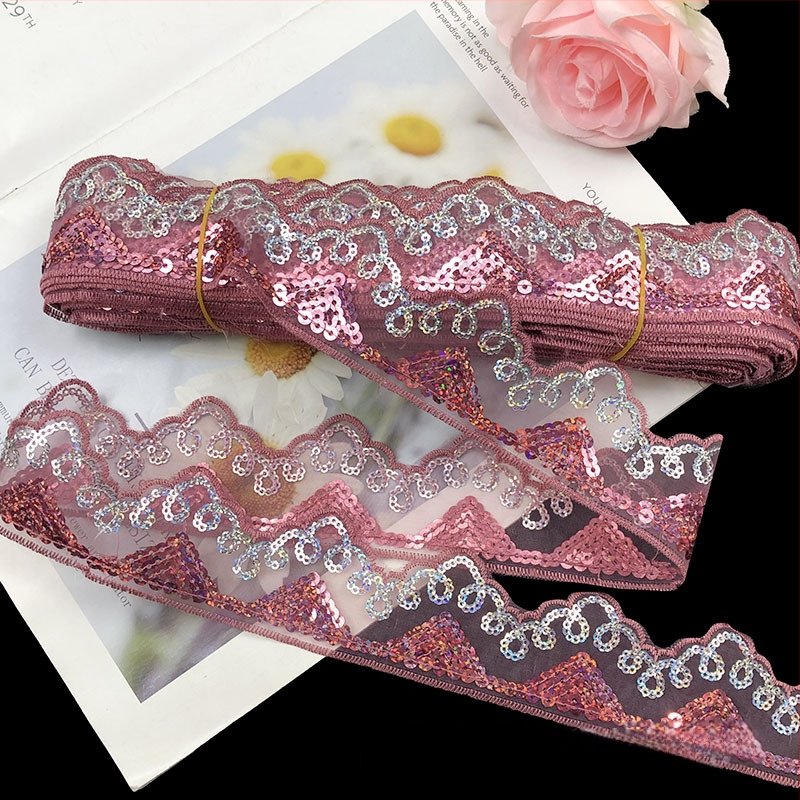 Δαντέλα από πολυεστέρα με παγιέτες και κέντημα, άκρη με πλέγμα για εσώρουχα