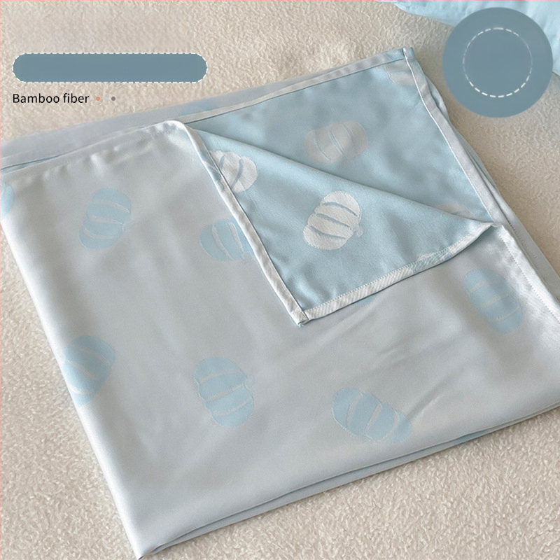 Ljetni pokrivač od bambusovih vlakana, hladenje, s prugastim uzorkom, 50/50 mješavina regenerirane celuloze, 1,1–1,5 kg, reaktivno bojanje