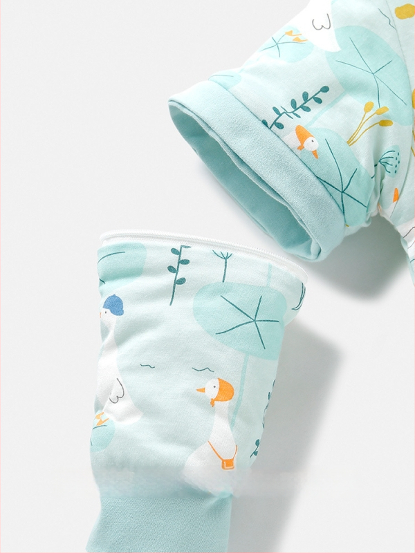 Miego krepšys kūdikiams ir mažiems vaikams, su atskirtomis kojytėmis, nuimamomis rankovėmis, 95% medvilnės audinys, cheminis pluoštas užpildas, karikatūrinis raštas, tinkamas žiemai, pavasariui ir rudeniui