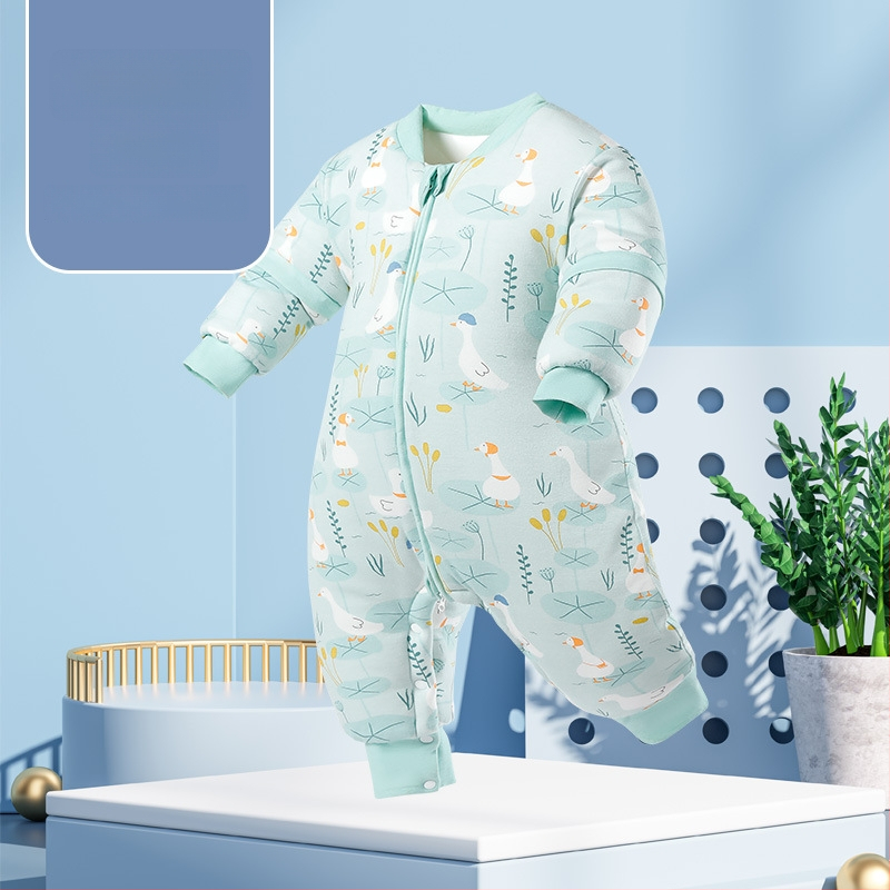 Miego krepšys kūdikiams ir mažiems vaikams, su atskirtomis kojytėmis, nuimamomis rankovėmis, 95% medvilnės audinys, cheminis pluoštas užpildas, karikatūrinis raštas, tinkamas žiemai, pavasariui ir rudeniui