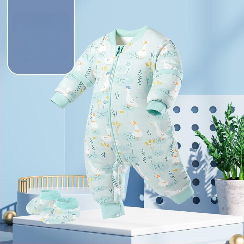 Miego krepšys kūdikiams ir mažiems vaikams, su atskirtomis kojytėmis, nuimamomis rankovėmis, 95% medvilnės audinys, cheminis pluoštas užpildas, karikatūrinis raštas, tinkamas žiemai, pavasariui ir rudeniui