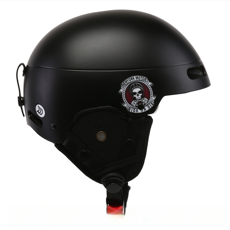 Slidėjimo šalmas su integruota galvos apsauga, ABS korpusas ir EPS įdėklas, tinkama vaikams ir suaugusiems