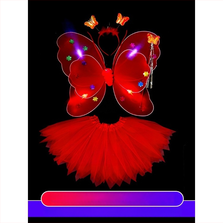 Shicai Eņģeļu spārni – sietveida materiāls, daļēji roku un daļēji mehāniska ražošana, rekvizīts grimām un apģērbam