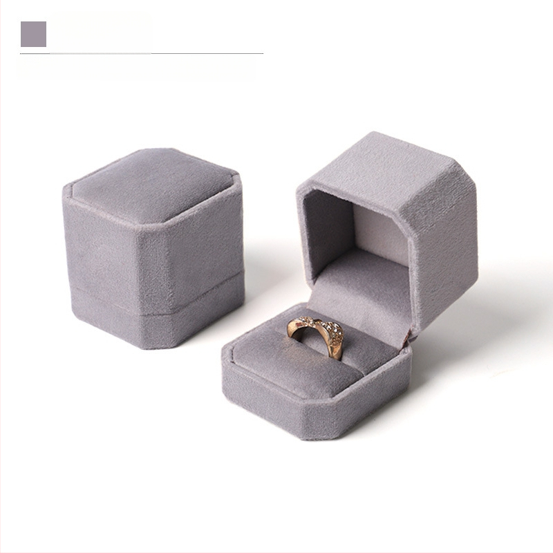 Astoņstūraina velūra juvelierizstrādājumu kaste, kompozītmateriāls, SSJH23, juvelierizstrādājumu iepakojums