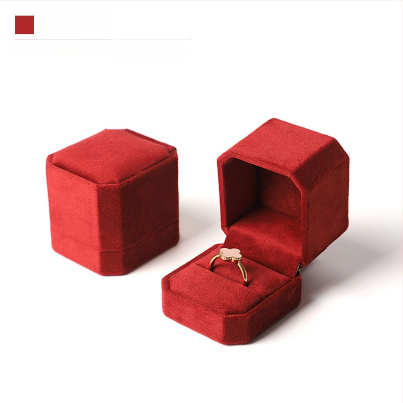 Astoņstūraina velūra juvelierizstrādājumu kaste, kompozītmateriāls, SSJH23, juvelierizstrādājumu iepakojums