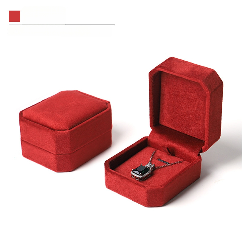 Astoņstūraina velūra juvelierizstrādājumu kaste, kompozītmateriāls, SSJH23, juvelierizstrādājumu iepakojums