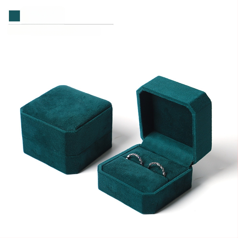 Astoņstūraina velūra juvelierizstrādājumu kaste, kompozītmateriāls, SSJH23, juvelierizstrādājumu iepakojums