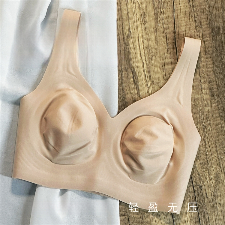 Bez žičnica grudnjak u stilu veste s ušima zečeva, bezšivni, lagani ljetni model, široke naramenice, puni košarica, najlonsko tkanina