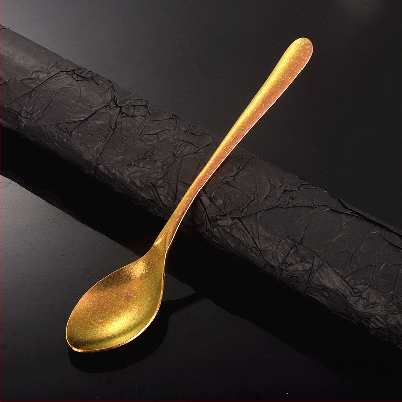 Jää lusikas puhtast titaanist, südamekujuline kristallidisain ja pikk käepide (modernne minimalistlik stiil; kohandamine saadaval)