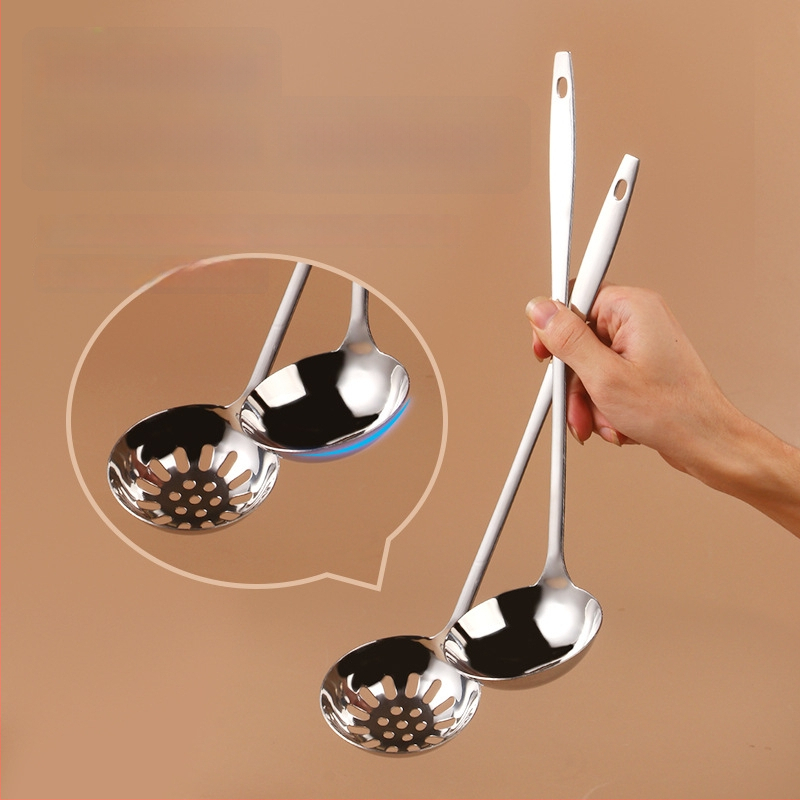 Köögilabidas drenaaživentidega, pikk käepide, roostevabast terasest, kuumuskindel, põletuste vältimine