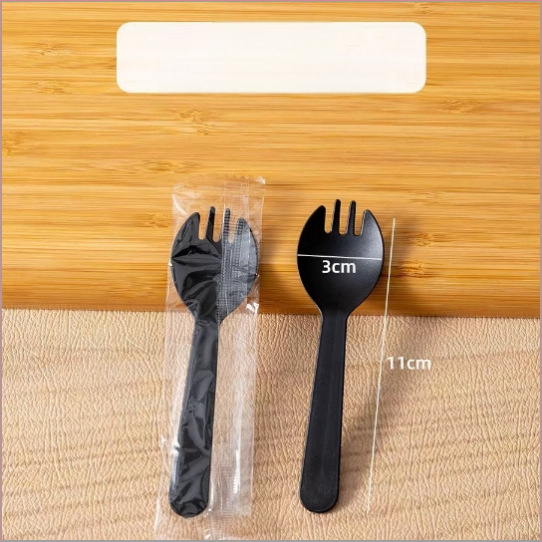 Cutie de tort de Crăciun, de unică folosință – material pulp, formă pătrată, stil degradabil, nu este potrivită pentru cuptor cu microunde, origine Zhejiang